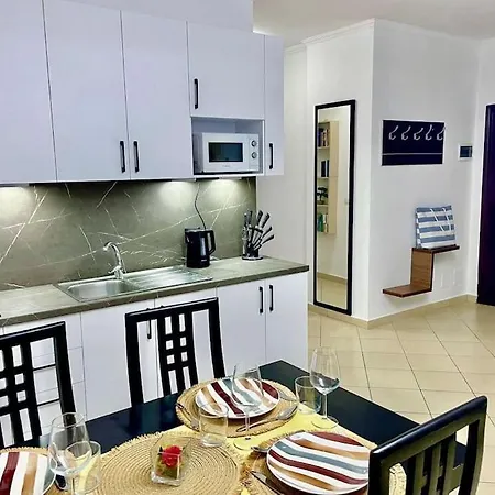 Апартаменты With Sea View Grand Blue Fafa 1,5km Дуррес