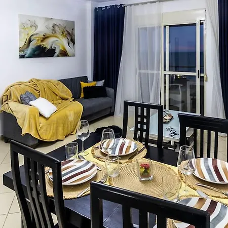 Apartment With Sea View Grand Blue Fafa 1,5km