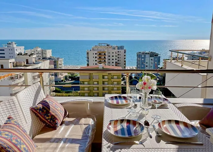 With Sea View Appartamento